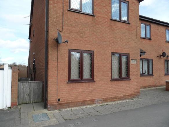 1 Bedroom Ground floor flat1