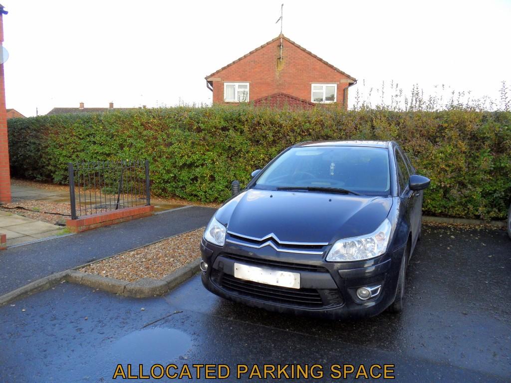 1 bedroom end of terrace house 1