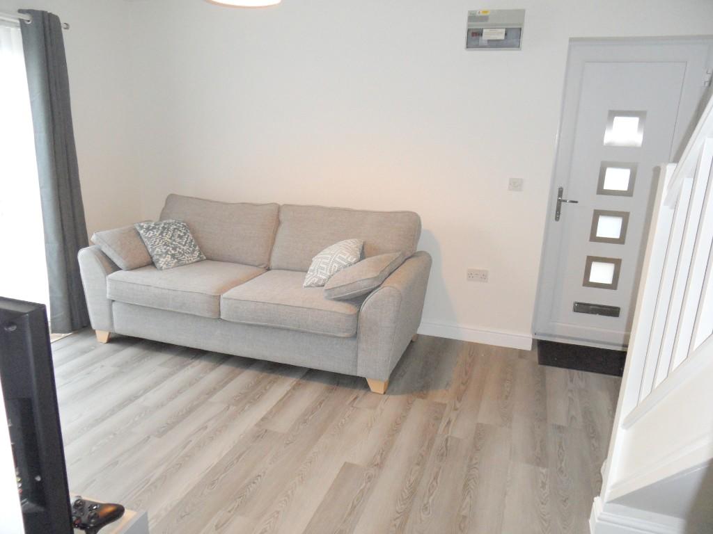 1 bedroom end of terrace house 17