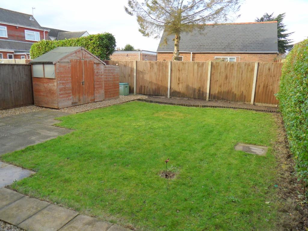 1 bedroom end of terrace house 4