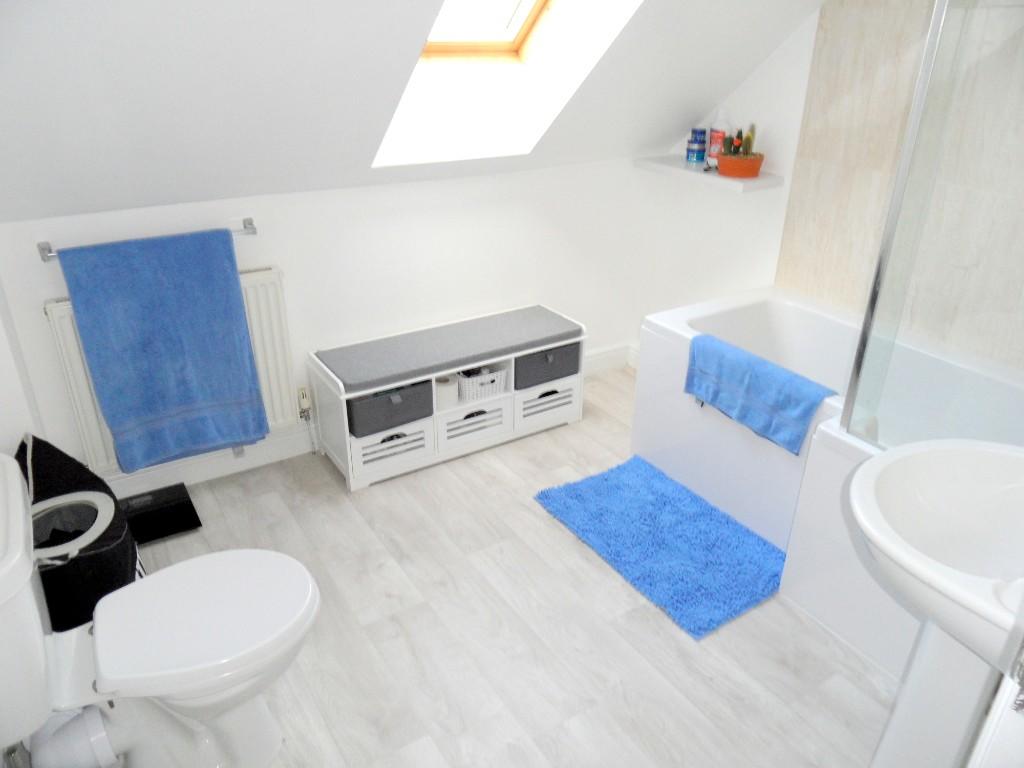 1 bedroom end of terrace house 5