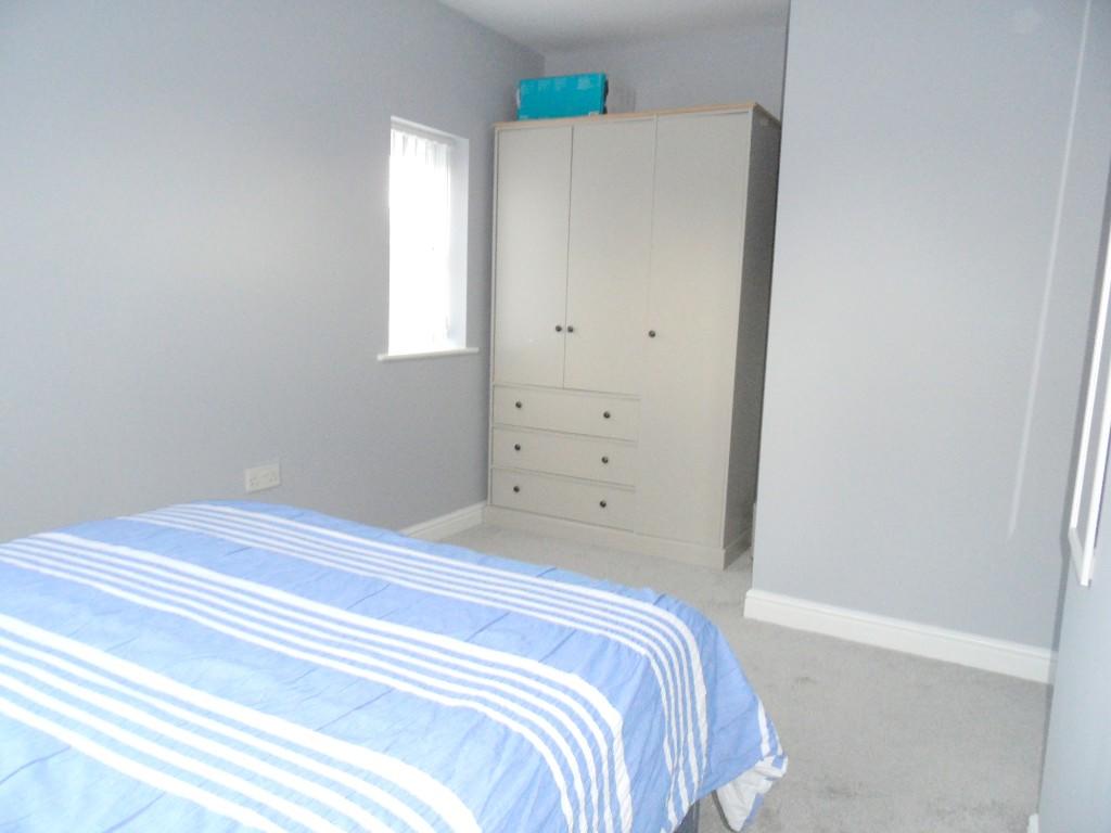 1 bedroom end of terrace house 7